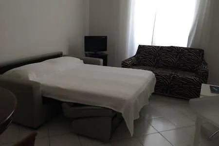 Apartment Roma 100 Mt Sea *